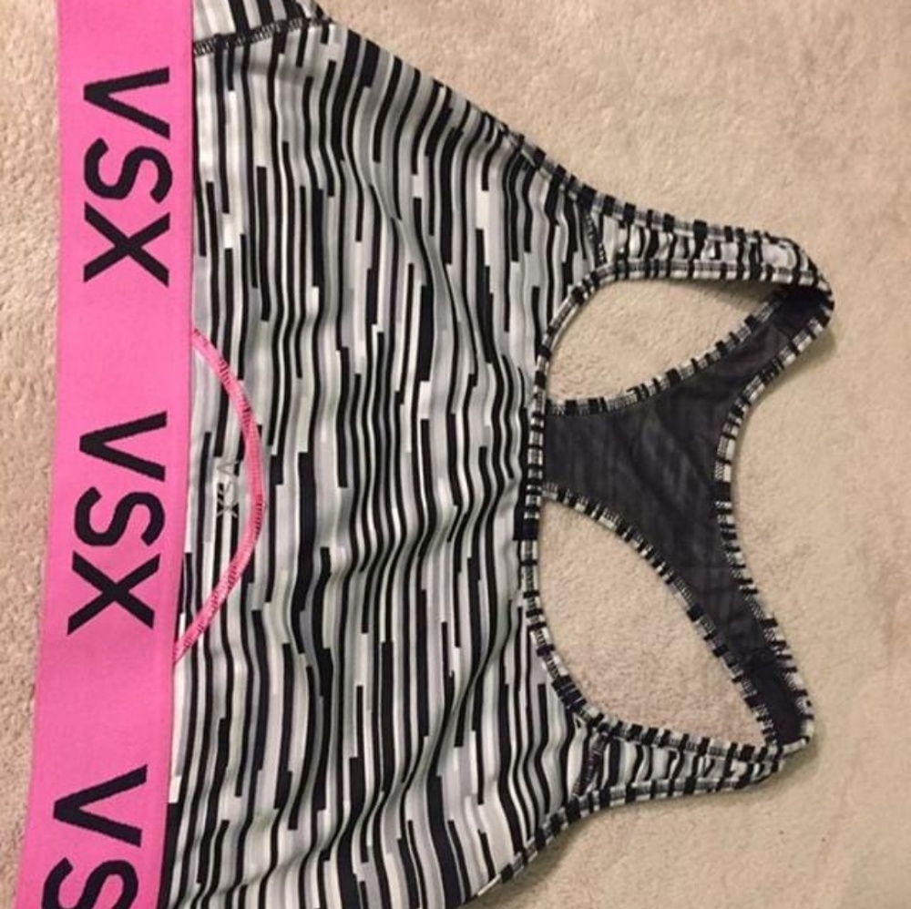 💫Sports bra 💫 - Picture 2 of 2